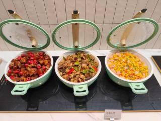 Atour Hotel Qingdao Huangdao Jiuding Peak - 4