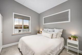 The Ausly Architectural Coastal Retreat with pool pet friendly - 3