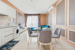 HostaHome Suites at I-City, Central Mall - 6