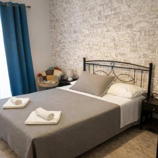 Tainaros Rooms - Beachfront Cozy Getaways - 1