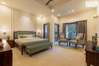 StayVista at Morbaugh Palace- Outdoor pool, WiFi & BBQ - 5