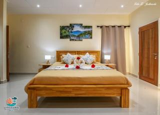 La Digue Coral Self Catering Apartments-Beachfront - 9