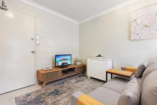Comfy Studio near Gabba with Secure Parking - 3
