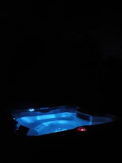 Cabane et spa sous les étoiles - 1