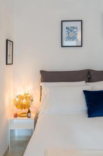 Suite Des Etrangers - 3