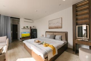 Chic & Stylist Studio Lakeview - 2