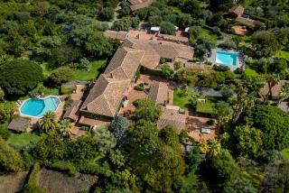 LINERA 10, Emma Villas - 1