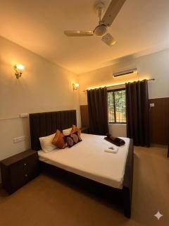 Executive Rooms - F10 Islamabad - 7