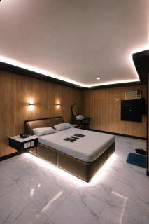 Halina Drive-Inn Hotel - 4
