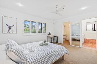 The Grandview Haven 5BR Home with 2 Living Zones - 8