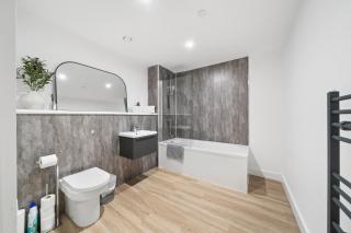 Stylish City Living - Fabulous 2 Bedroom Apartment - Liverpool City Centre - 6