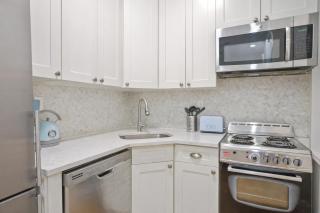 Urban 2BR Comfort Unit near Central Park - 1