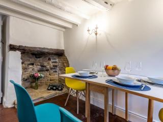 3 Bed in Cheltenham oc-75532 - 1