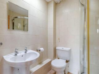 2 Bed in Worcester oc-cc008 - 3