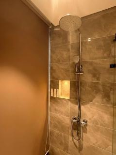 Sky View Homestay - 9