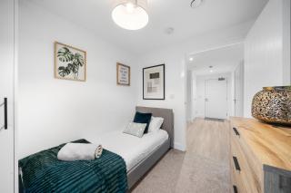 Stunning City Escape - Stylish 2 Bedroom Apartment - Liverpool City Centre - 7