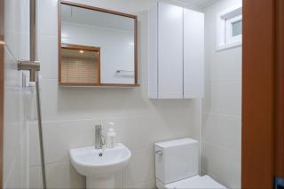 Hanghyang Yahwa 5 min walk from Busan Station No cleaning fee Free luggage storage Daily linen change Opening special - 3