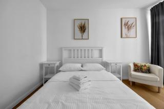 Ursynów Homely Apartment by BookingHost - 1