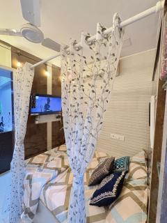 The Ivory Nest - 8