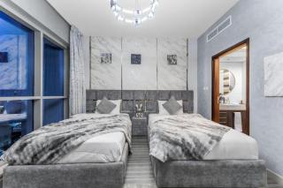 Charming 1BR w Burj Khalifa view - 3
