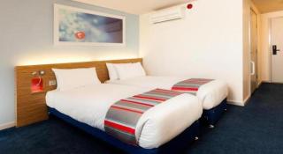 Travelodge Bromborough - 7