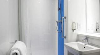 Travelodge Cardiff M4 - 2