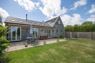Beautiful Barn Stunning Views Parking & Garden - 7