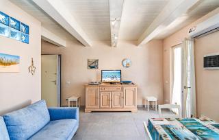 3 Bedroom Lovely Apartment In Viareggio - 8