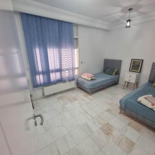 Ennasr Comfort Stay, Close to Airport & Medical Centers - 2