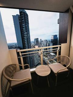 PD Staycations - 1BR Crestmont - 4