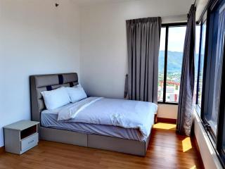 Seamless Sea View Tropicana 218 Macalister - 5