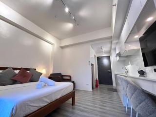 Corbi's Crib 11-39 11-41 - 5