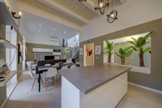 Sliema Ferries 4BR Home with BBQ, AC & Outdoor - 7