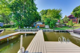 Fish, Swim and Explore Mukwonago Lake House! - 4