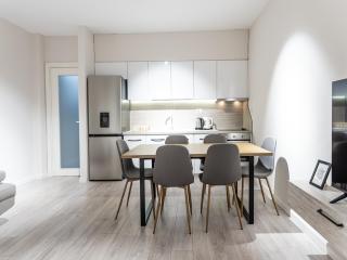 Tirana Stay 2BR at Palace with Cubes - Skanderbeg Square - 3