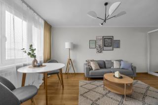 Mokotów Urban Cozy Apartment by BookingHost - 1