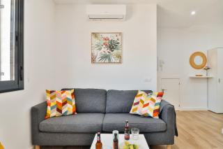 C04 - El Palo Beach 2 Bedroom Apartment - 2