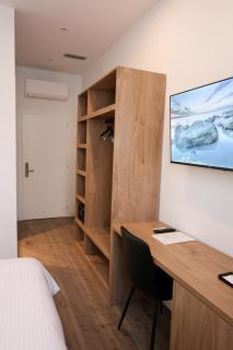 Zoe Boutique Hotel - 8