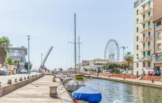 3 Bedroom Lovely Apartment In Viareggio - 4