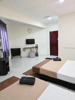 D'Aleena Inn Kodiang - 4