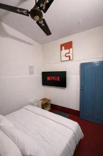 The Jayanagar residence 1 BHK - Veg only - 1