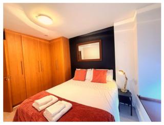 Temple Bar Two Bedroom Apartment - 2