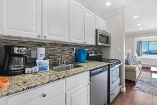 Sunset Harbor Palms 2-304 - 4