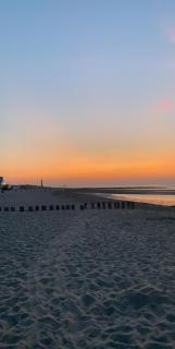BLUE BEACH HOUSE - 3