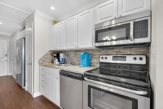 Sunset Harbor Palms 2-304 - 3