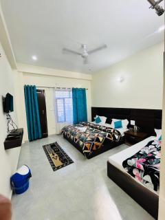 Radhe Krishna Guest House - 1