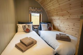 Leeds Castle Knights' Retreat - 1