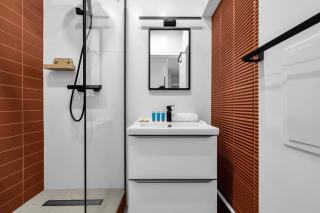 Ochota Kopińska Homely Apartment by BookingHost - 5