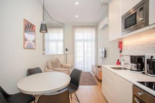 Liiiving in Porto - Sweet Sunlight Apartment - 9