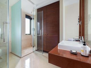 Pullman Oceanview Sanya Bay Resort & Spa - 9